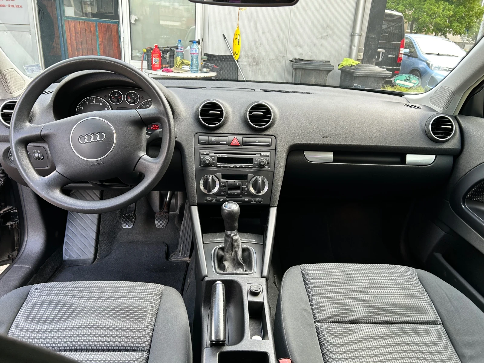 Audi A3 1, 6i 102k - изображение 7