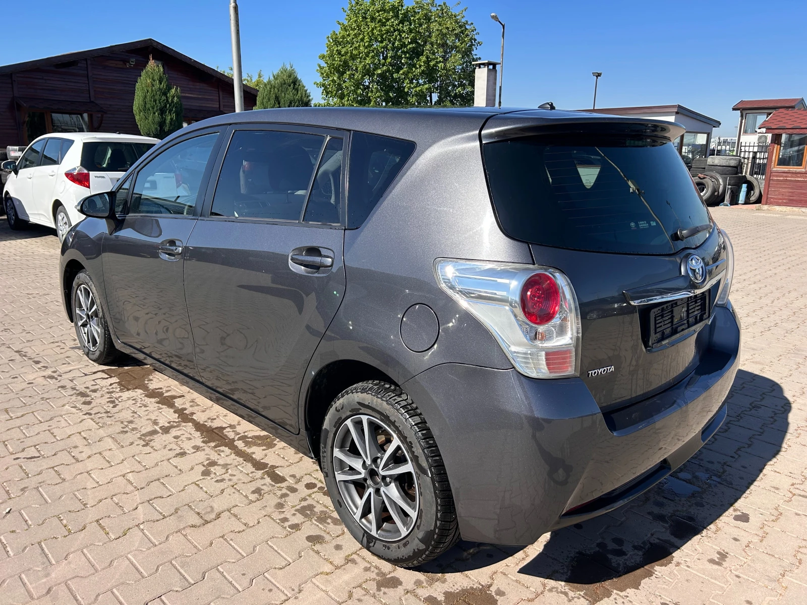 Toyota Verso 2.0D-4D NAVI/KAMERA 6+ 1 EURO 5 - изображение 8