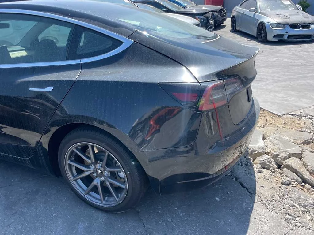 Tesla Model 3 Standart Plus  - изображение 4