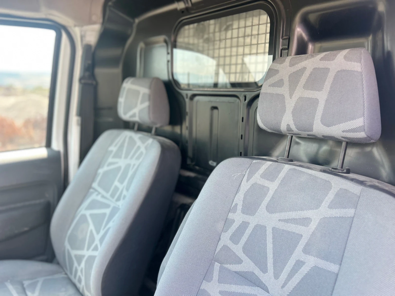 Ford Connect 1.8 дизел 116 кс. - изображение 7