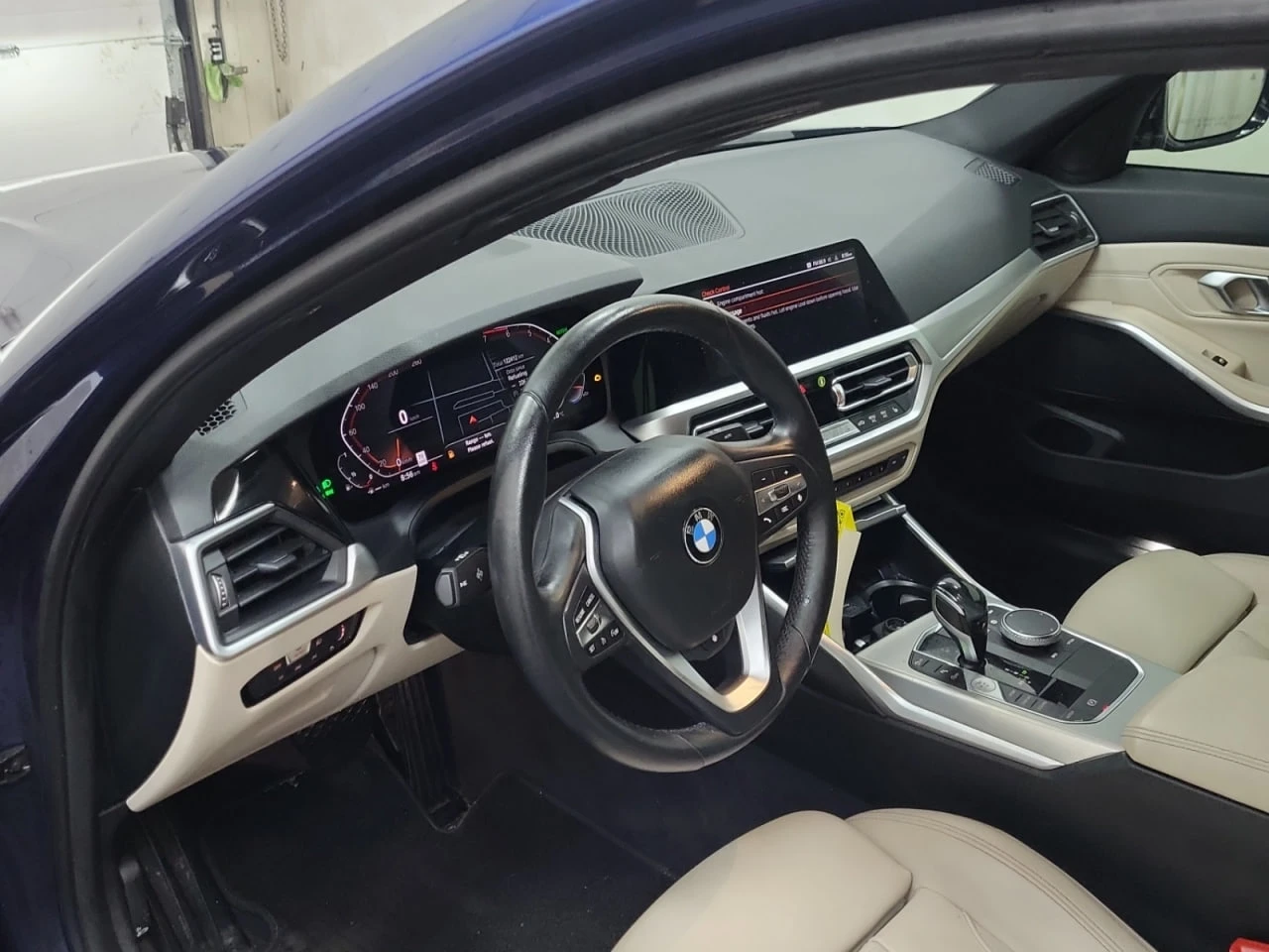 BMW 330 * АВТО КРЕДИТ* ЦЕНА ДО БГ * Сервизна история *  - изображение 8