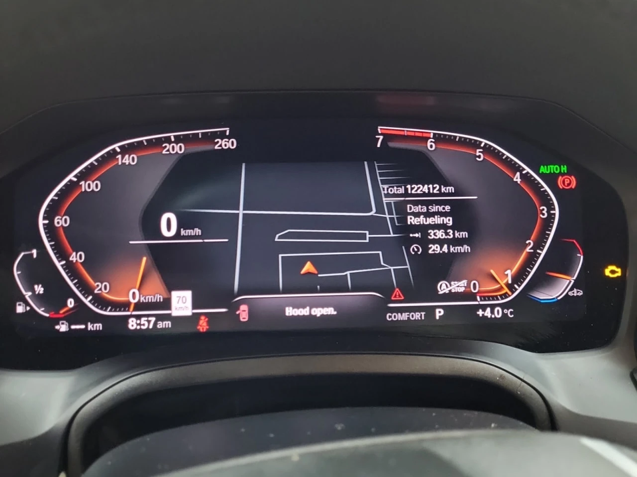 BMW 330 * АВТО КРЕДИТ* ЦЕНА ДО БГ * Сервизна история *  - изображение 10