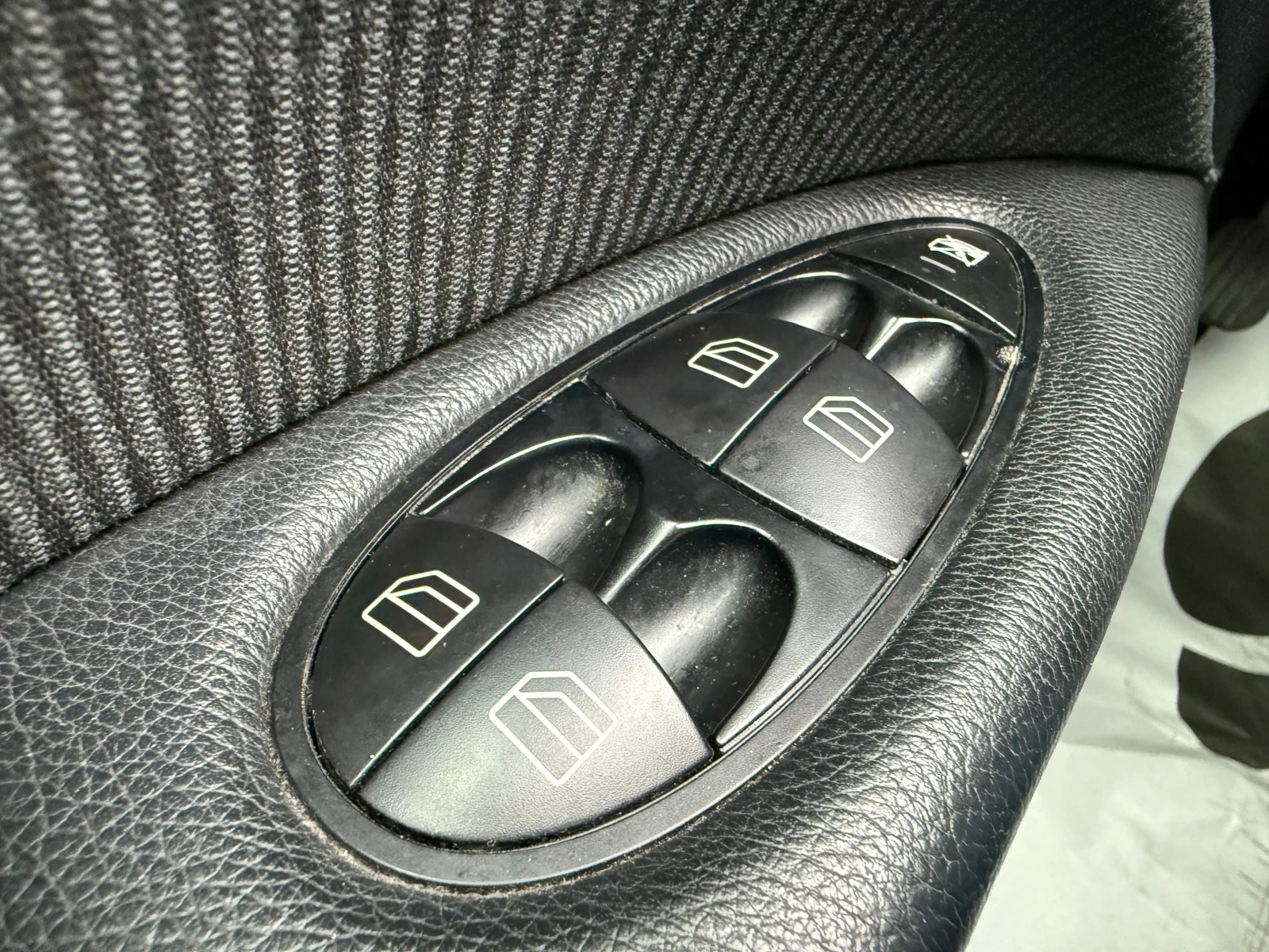 Mercedes-Benz E 220 Evo 2.2d 170 ..  | Mobile.bg   15