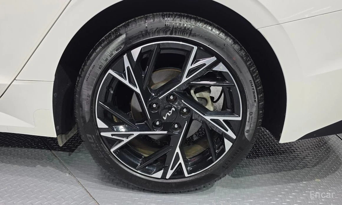 Kia K5  - изображение 5