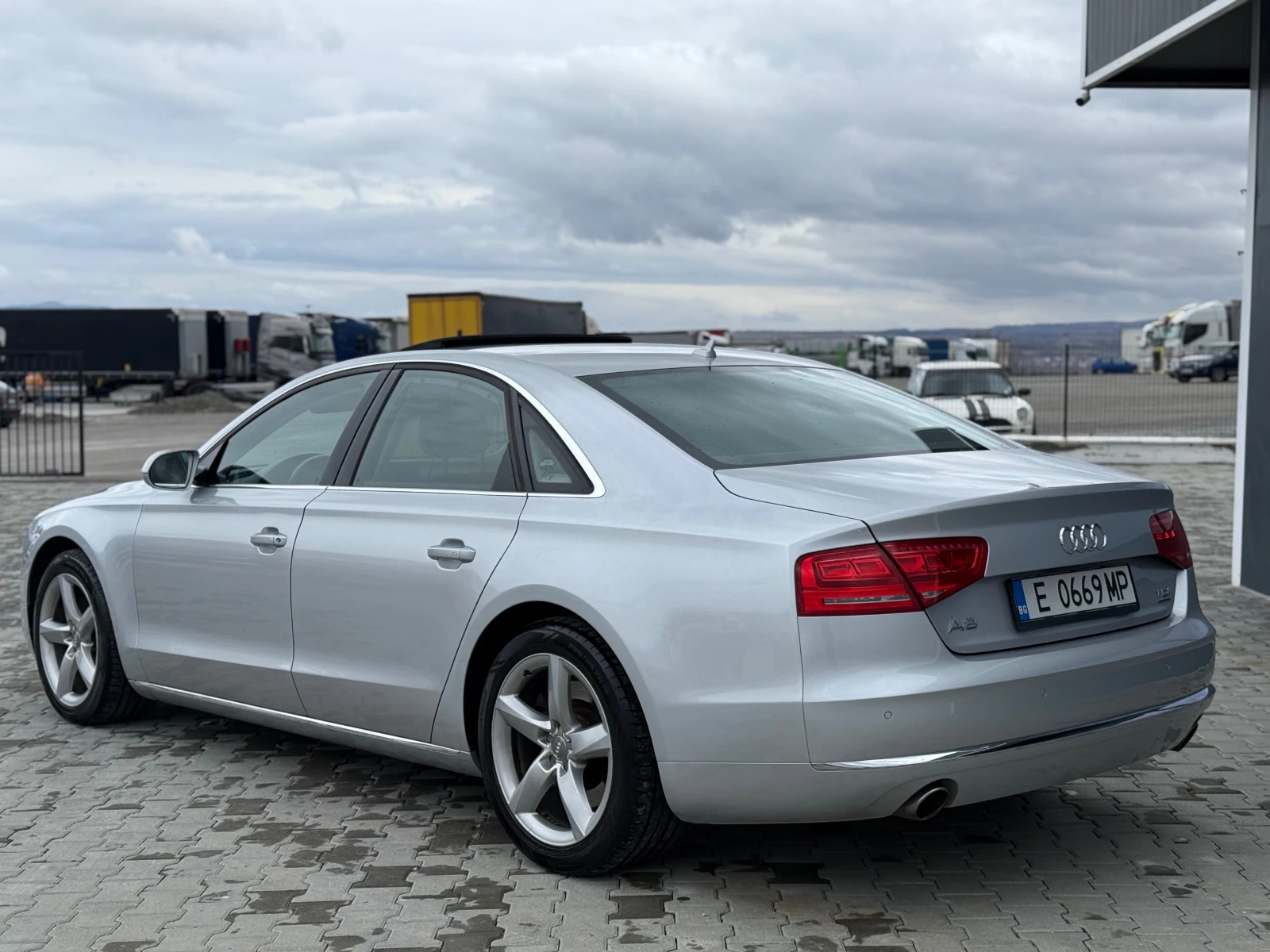 Audi A8 4.2TDI 351 ks  - изображение 7