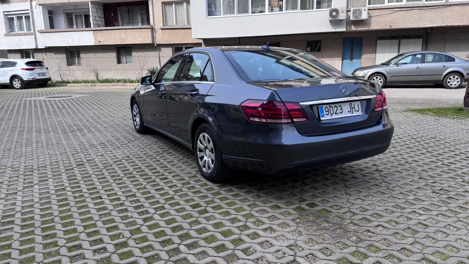 Mercedes-Benz E 250, снимка 4 - Автомобили и джипове - 53725295