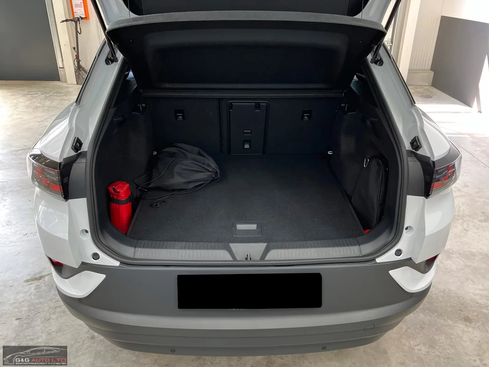 VW ID.4 PURE/170HP/MATRIX/CAM/NAVI/KLESS/CPLAY/244q, снимка 9 - Автомобили и джипове - 54387088