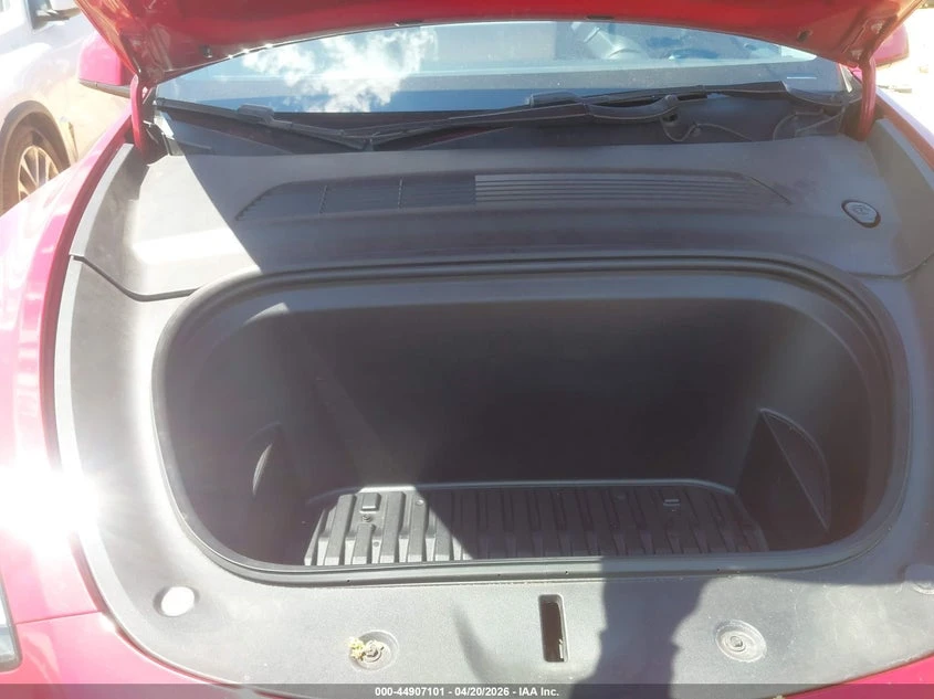 Tesla Model Y Long Range Dual Motor AWD * CARFAX*  | Mobile.bg � ����������� 10