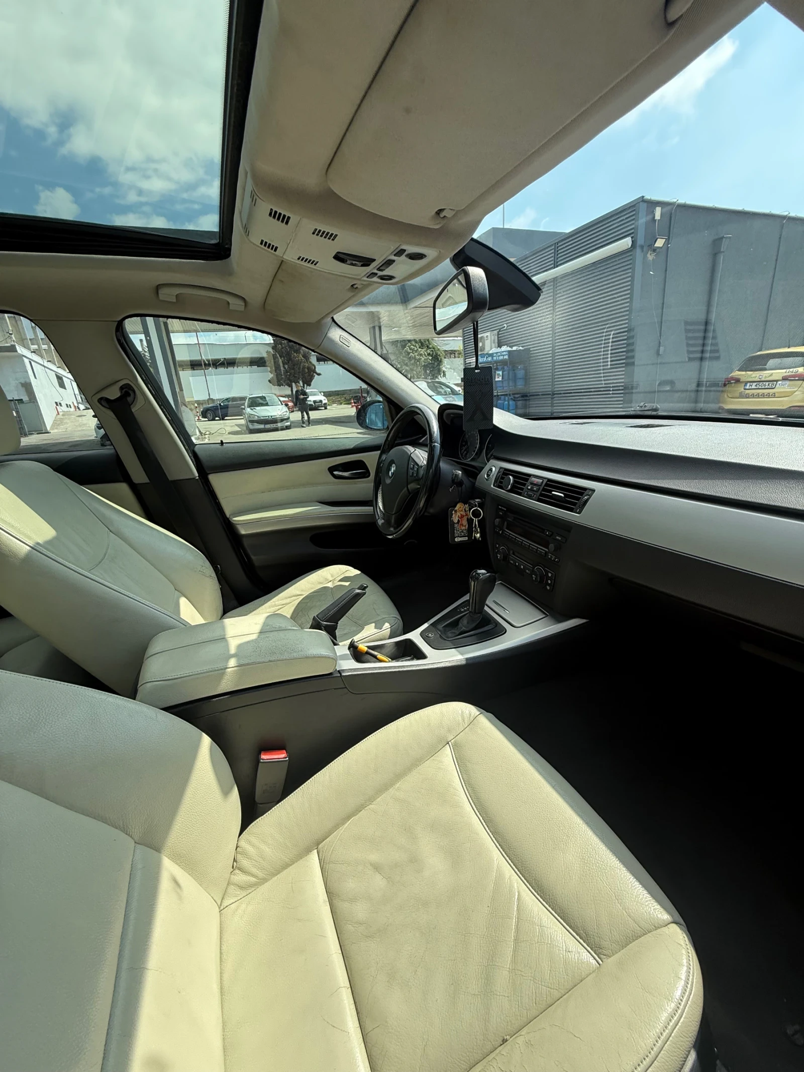 BMW 320, снимка 7 - Автомобили и джипове - 54537233