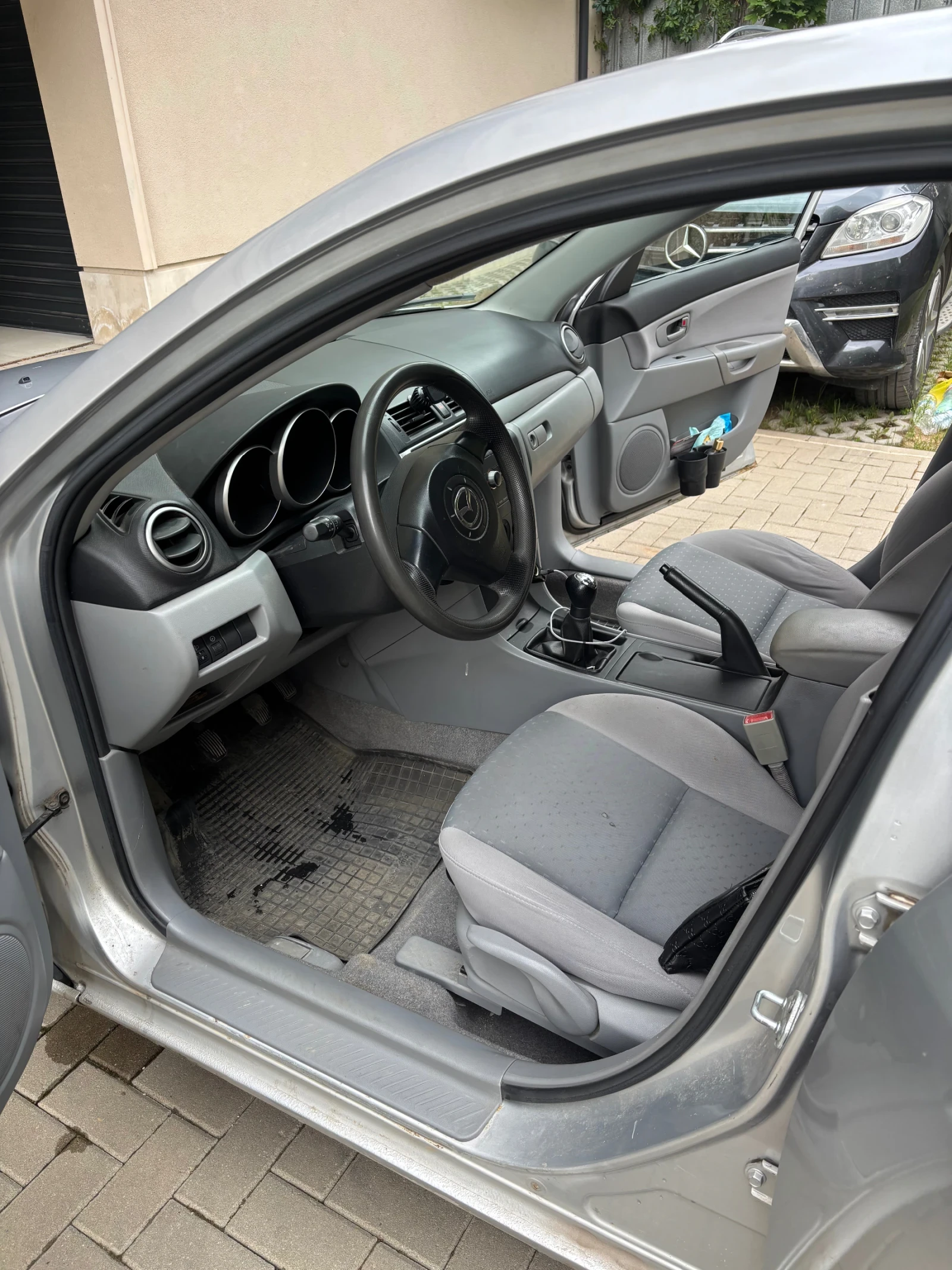 Mazda 3, снимка 10 - Автомобили и джипове - 54726960
