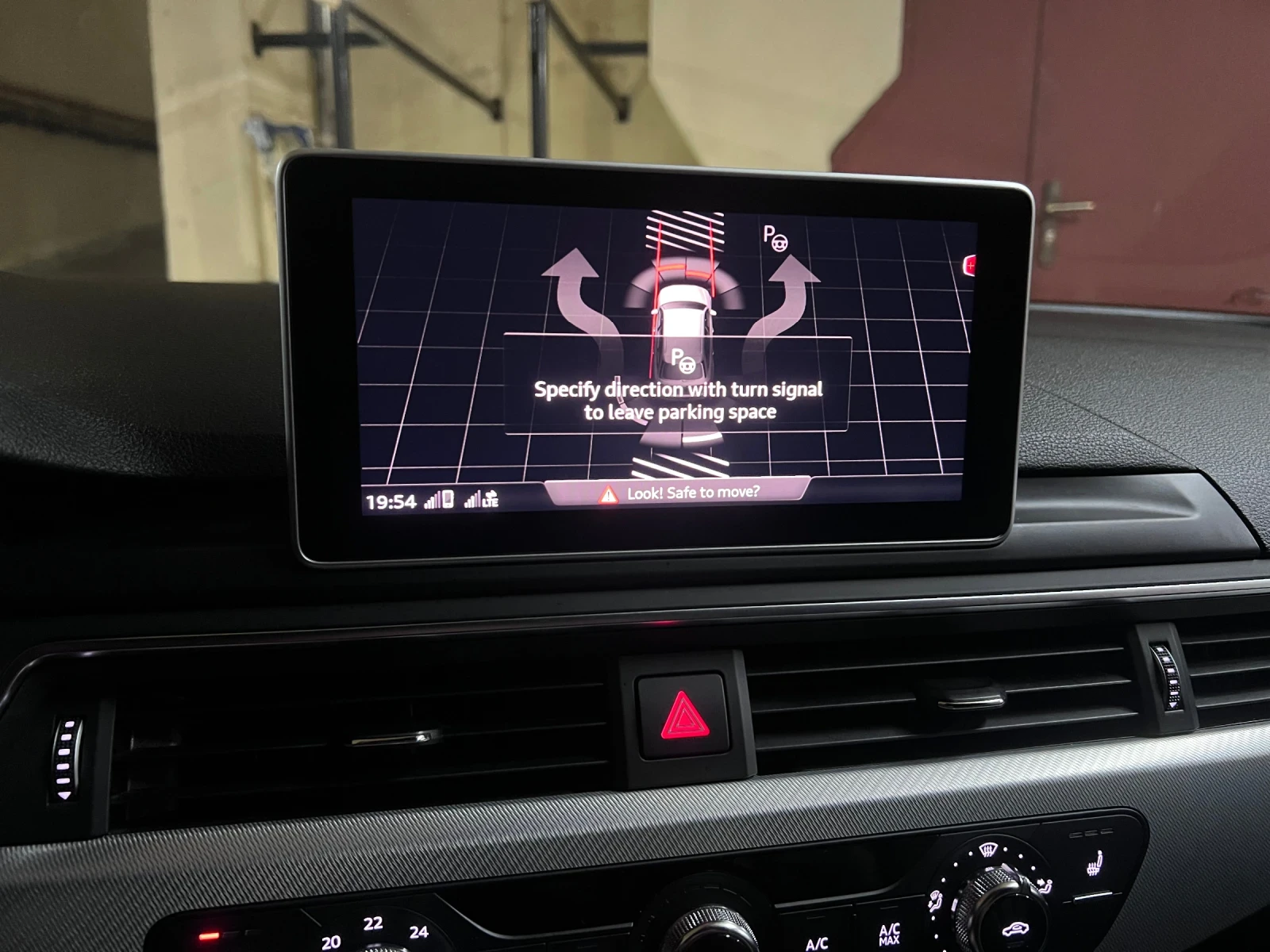 Audi A4 40TDI Sport, снимка 15 - Автомобили и джипове - 54896509