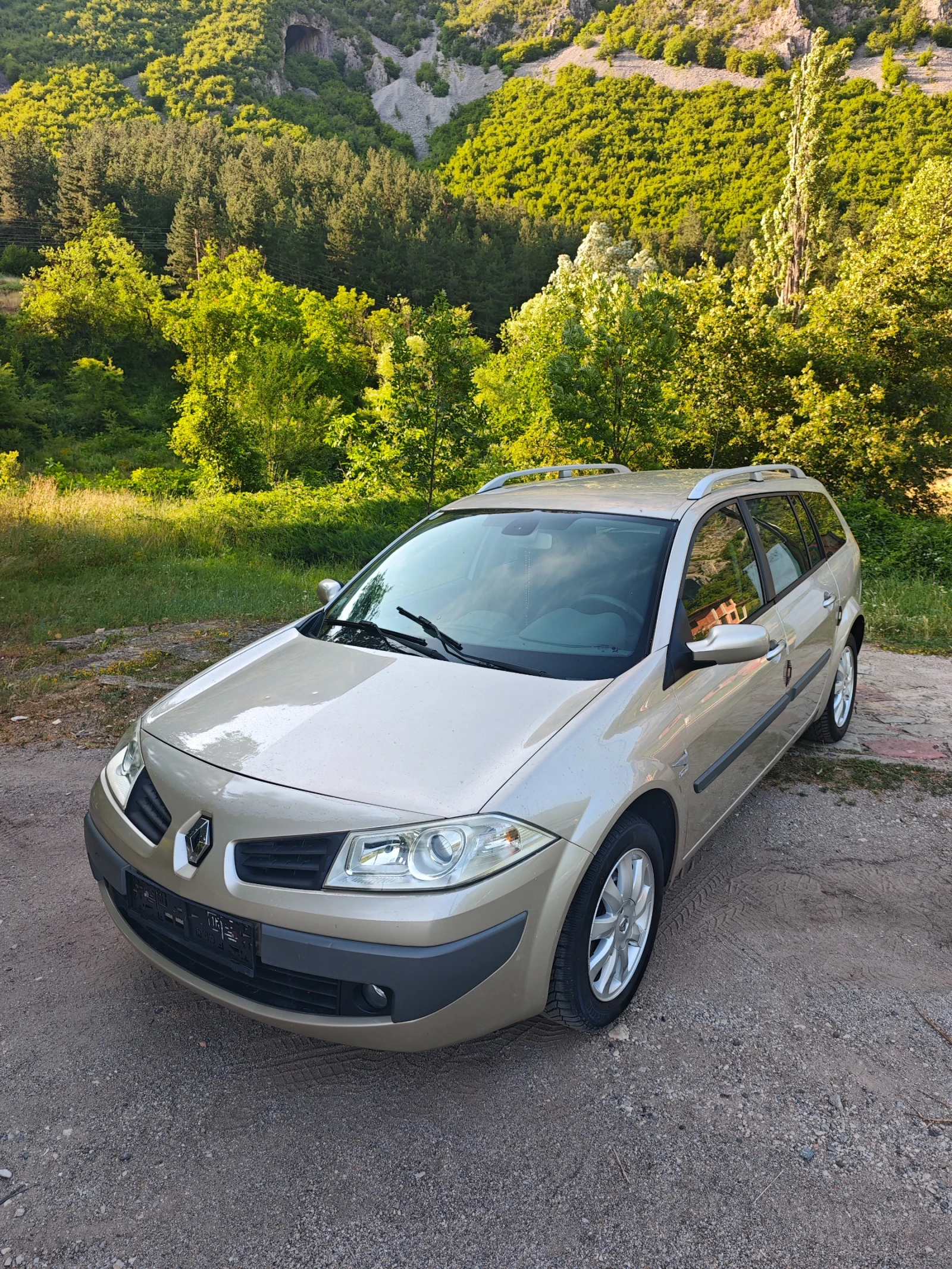 Renault Megane 1.5DCI Н.ВНОС, снимка 12 - Автомобили и джипове - 55456077