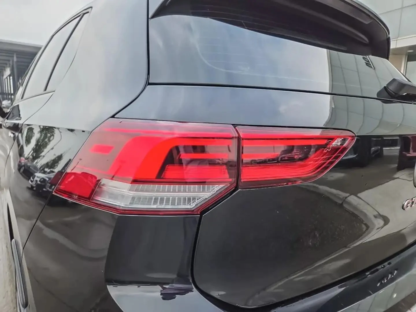 VW Golf GTI* DSG* HUD* DISTRONIC* LANE* ОБДУХ, снимка 15 - Автомобили и джипове - 55460292
