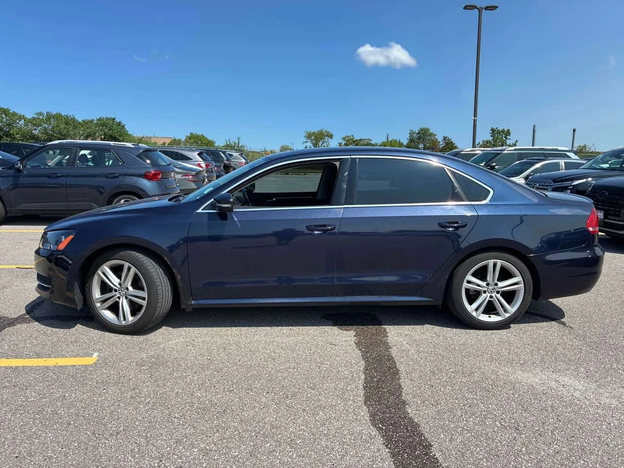 VW Passat * Comfortline * CARFAX * ОПЦИЯ ЗА АВТОКРЕДИТ * , снимка 2 - Автомобили и джипове - 55550528