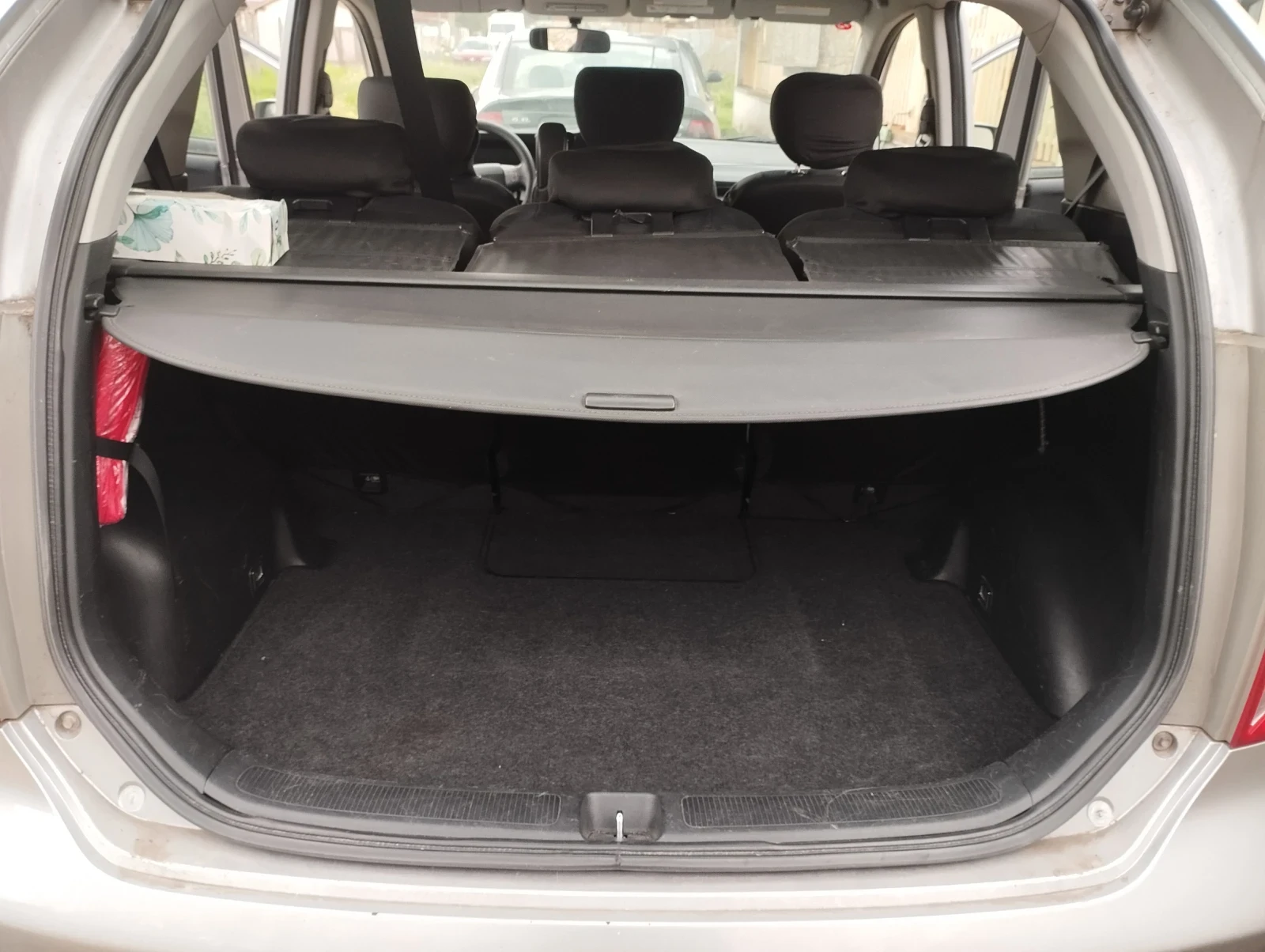 Honda Fr-v, снимка 6 - Автомобили и джипове - 55770673