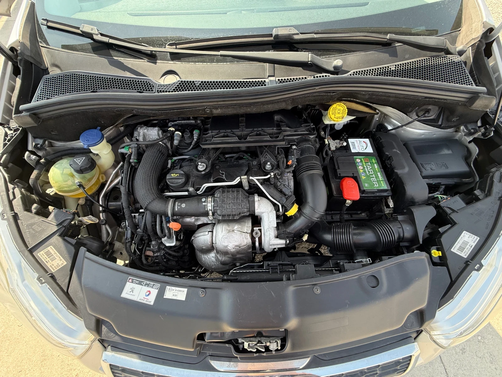 Peugeot 208 1.4 HDi ITALY, снимка 14 - Автомобили и джипове - 55897666