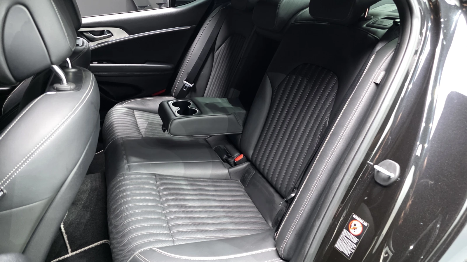 Genesis G70 3.3T Sport 2WD ELITE autoprime.bg, снимка 12 - Автомобили и джипове - 55941726