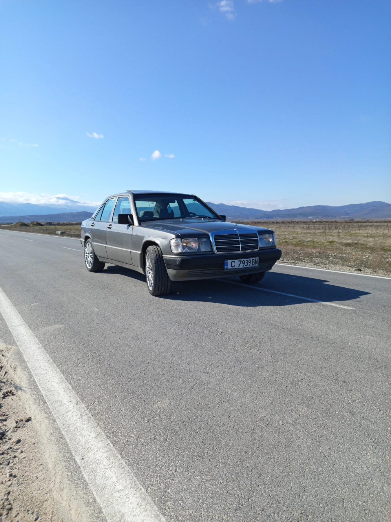 Mercedes-Benz 190 2.3  136 коня , снимка 8 - Автомобили и джипове - 56071357