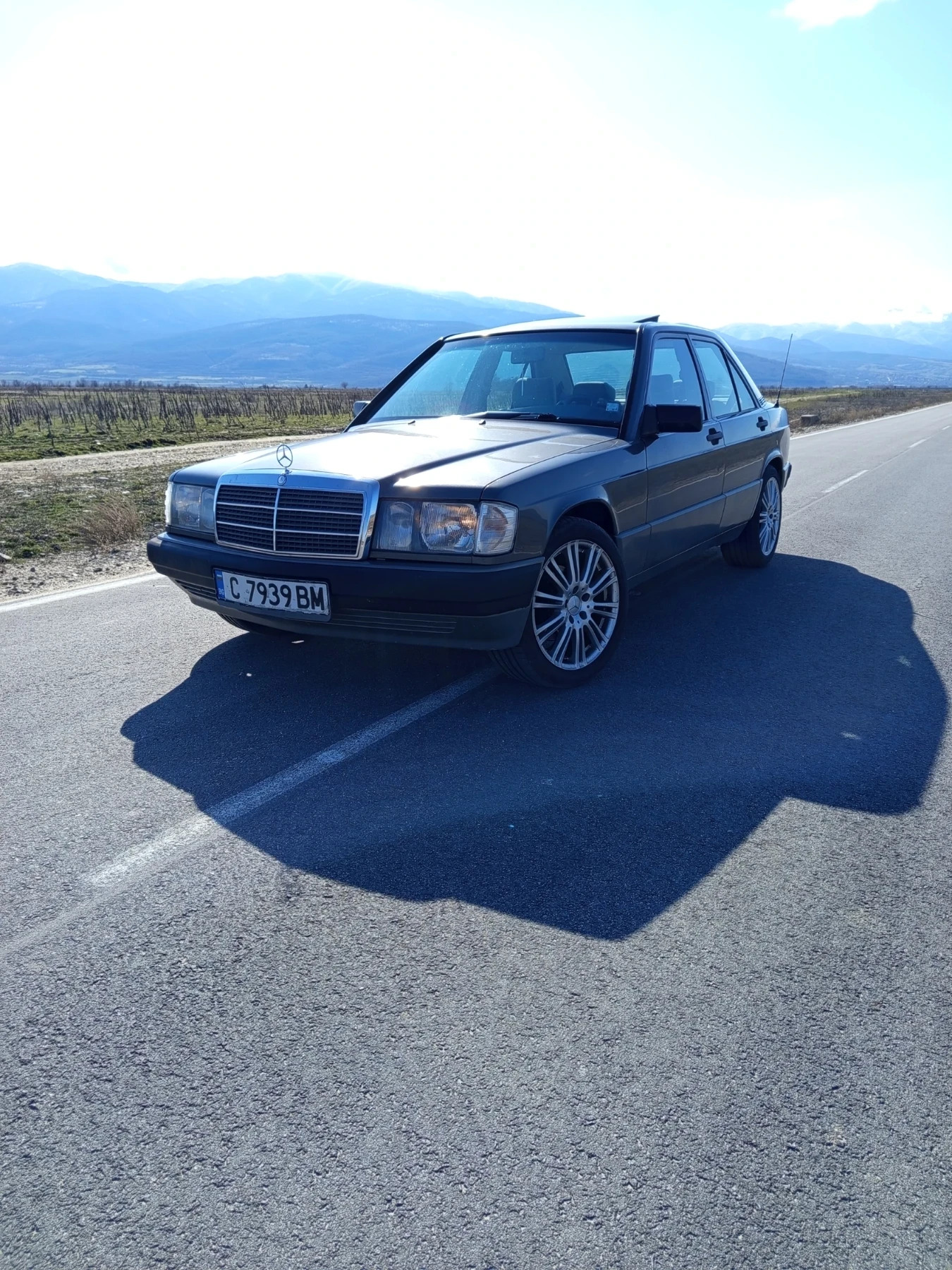 Mercedes-Benz 190 2.3  136 коня 