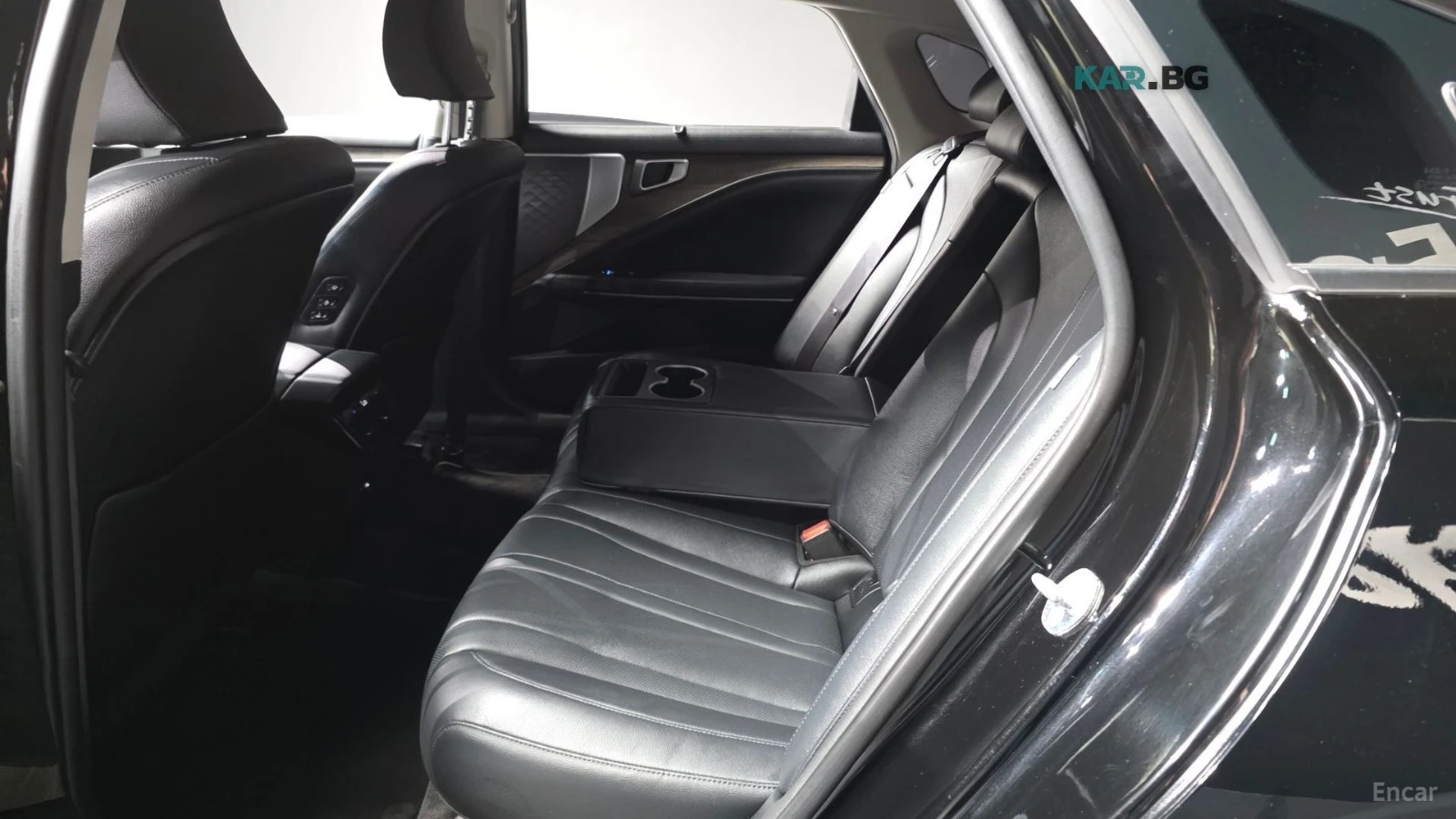 Kia K8 NOBLESSE MAX| 360| DISTO| 4-ОБУХ| MIRROR CAM| БЕЗ , снимка 9 - Автомобили и джипове - 56095955
