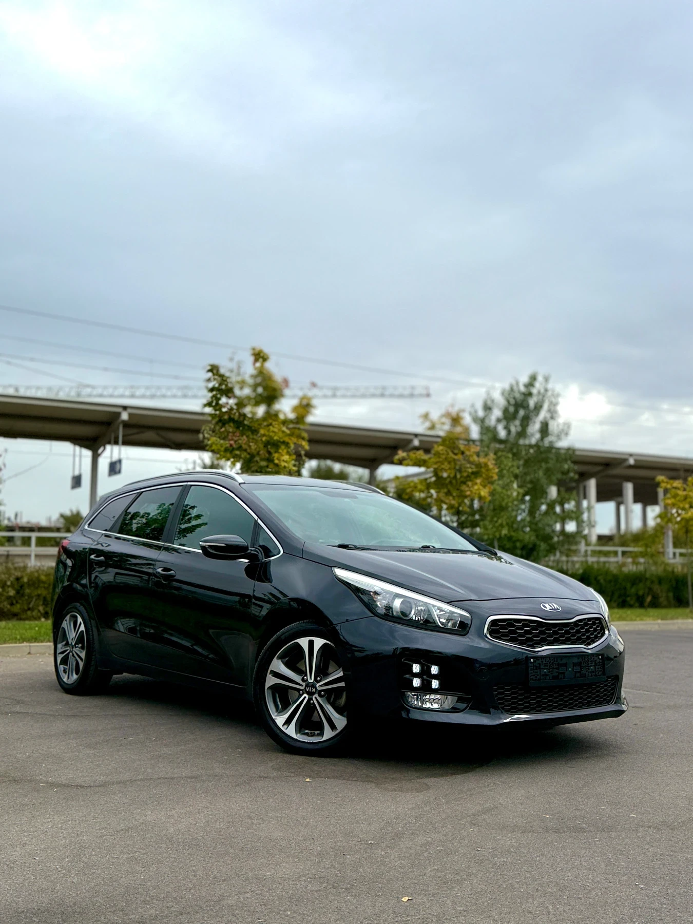 Kia Ceed 1.6CRDI* GT-LINE* , снимка 17 - Автомобили и джипове - 56225759