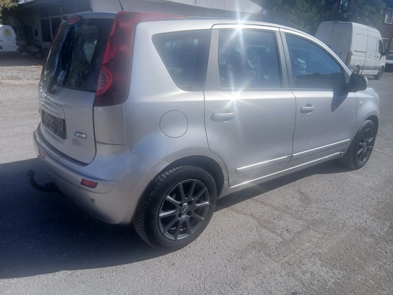 Nissan Note 1.5dci navi, снимка 4 - Автомобили и джипове - 56475611