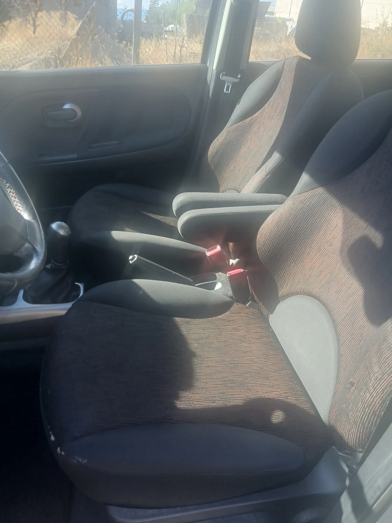Nissan Note 1.5dci navi, снимка 8 - Автомобили и джипове - 56475611
