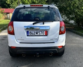 Chevrolet Captiva 2.4 Газ Бензин Бяла Перла топ състояние , снимка 2