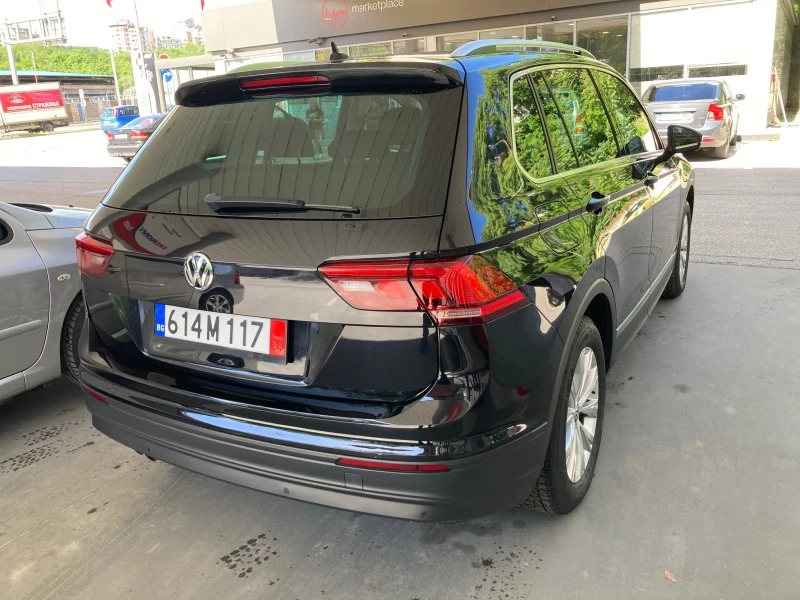 VW Tiguan 2.0TDI, снимка 5 - Автомобили и джипове - 46238826