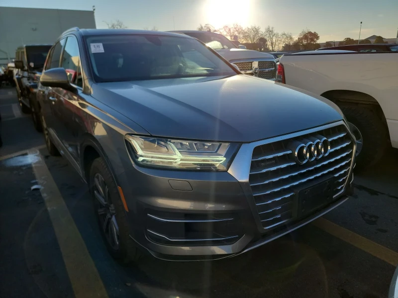 Audi Q7, снимка 2 - Автомобили и джипове - 48724584