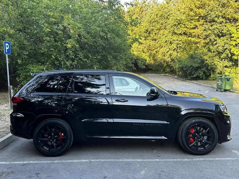Jeep Grand cherokee 6.4 SRT, снимка 4 - Автомобили и джипове - 52395988