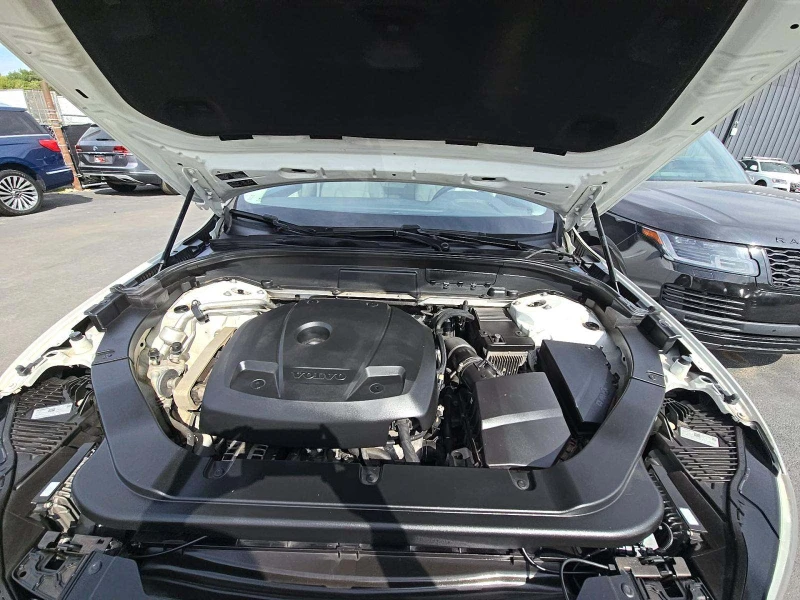 Volvo XC60 MOMENTUM* ДИГИТАЛНО* ТАБЛО* САМОПАРКИРАНЕ* МЪРТВА*, снимка 14 - Автомобили и джипове - 52699474