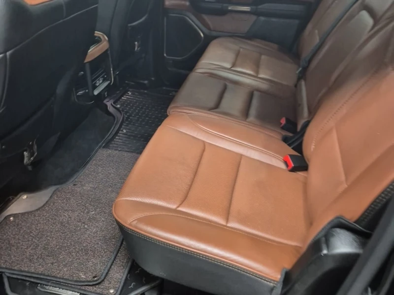 Dodge RAM 1500 * LIMITED LONGHORN CREW CAB SHORT BED * CARFAX * Б, снимка 13 - Автомобили и джипове - 53176684