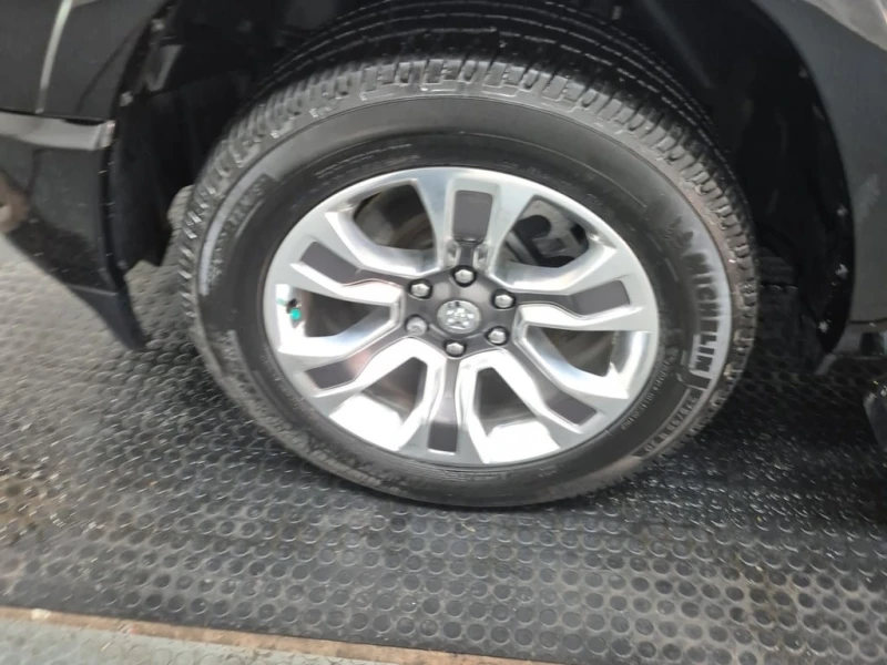 Dodge RAM 1500 * LIMITED LONGHORN CREW CAB SHORT BED * CARFAX * Б, снимка 6 - Автомобили и джипове - 53176684