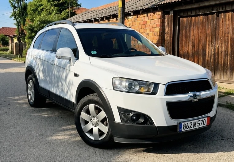 Chevrolet Captiva 2.4 Газ Бензин Бяла Перла топ състояние 