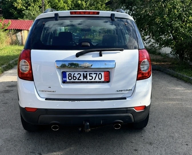 Chevrolet Captiva 2.4 Газ Бензин Бяла Перла топ състояние , снимка 2 - Автомобили и джипове - 55288217