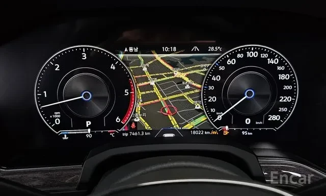 VW Touareg 3.0TDI PREMIUM * 2 КЛЮЧА * 18К КМ * , снимка 7 - Автомобили и джипове - 55899163