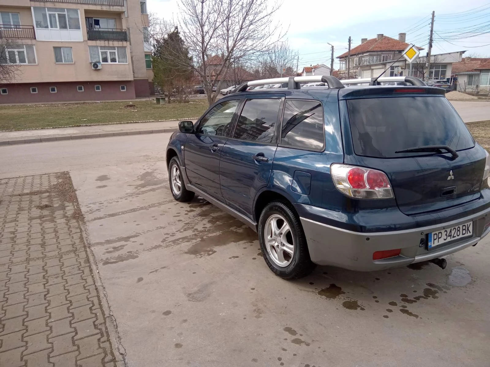 Mitsubishi Outlander 2.4куб.см/158к.с - изображение 5