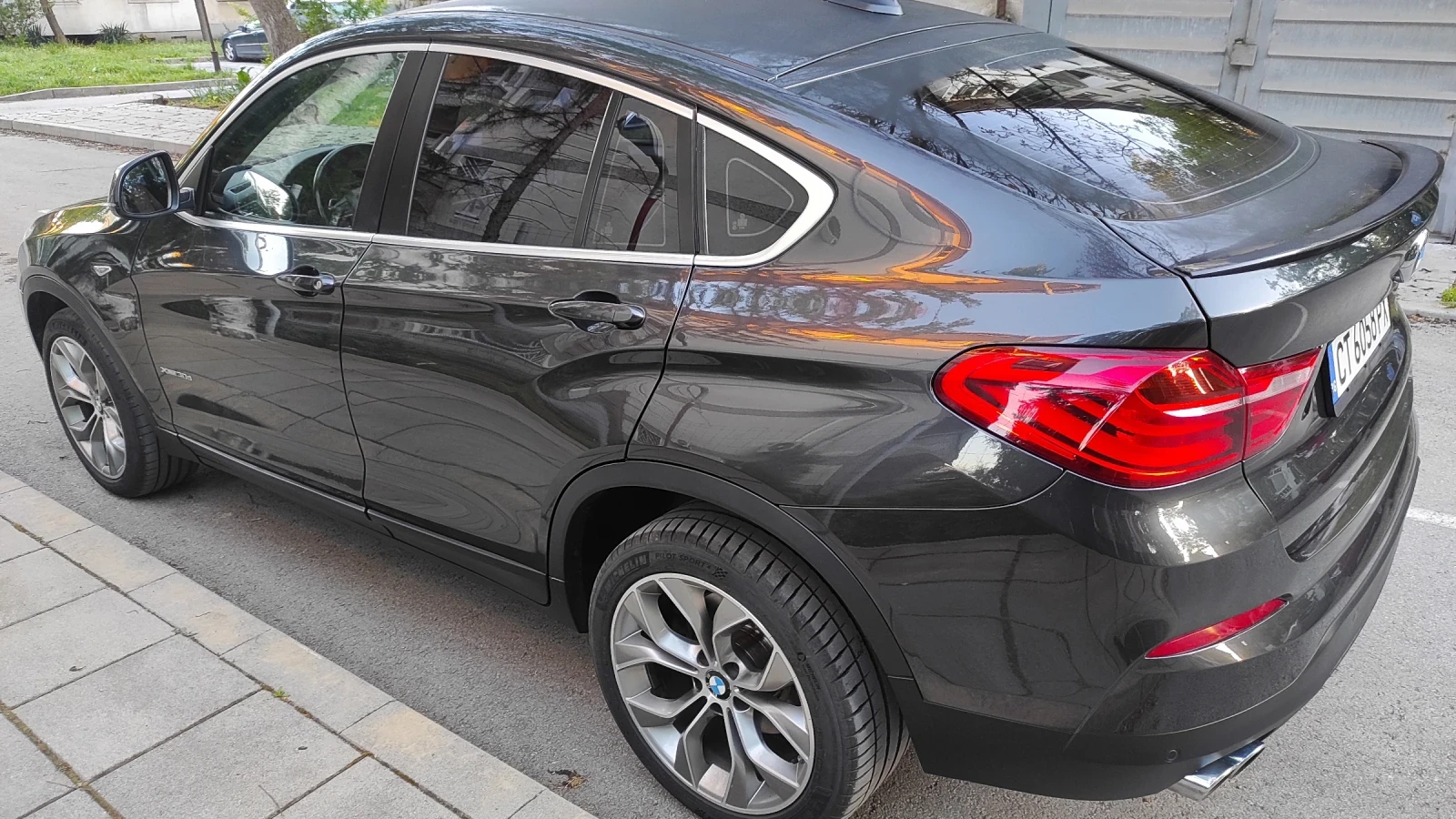 BMW X4 xDraive 3.0 258 k.c. - изображение 10