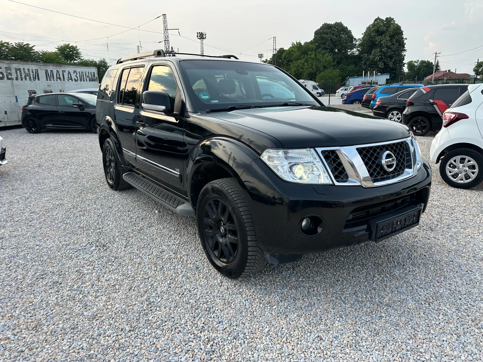 Nissan Pathfinder 3.0 V6 7-местен - изображение 8