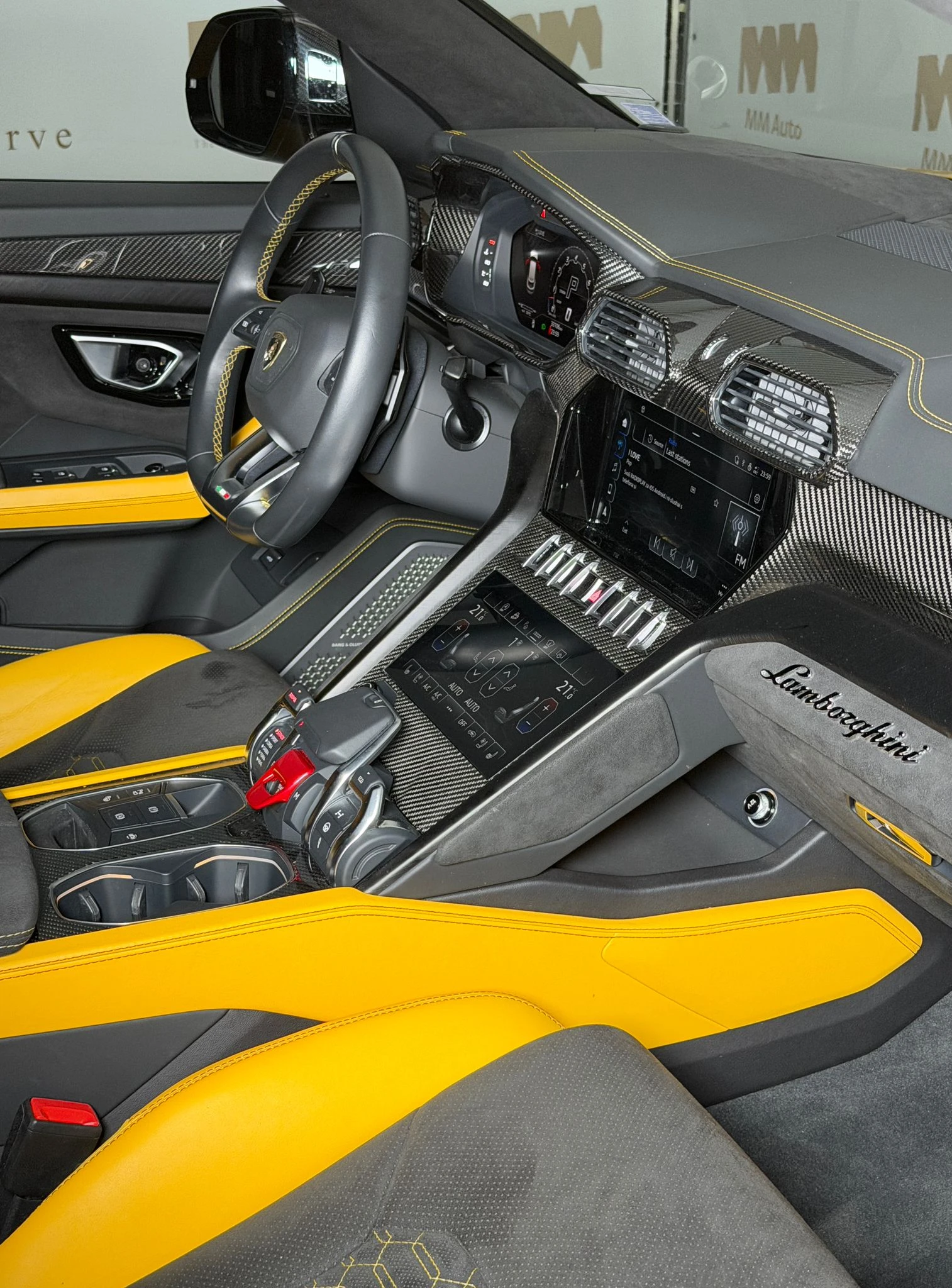 Lamborghini Urus Carbon In&Out* HuD* B&O* Pano* PPF* PearlCapsule - изображение 10