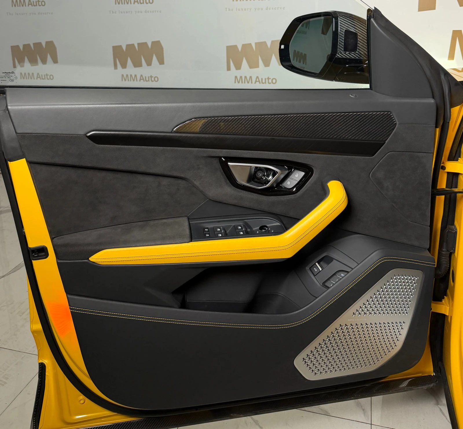 Lamborghini Urus Carbon In&Out* HuD* B&O* Pano* PPF* PearlCapsule - изображение 8