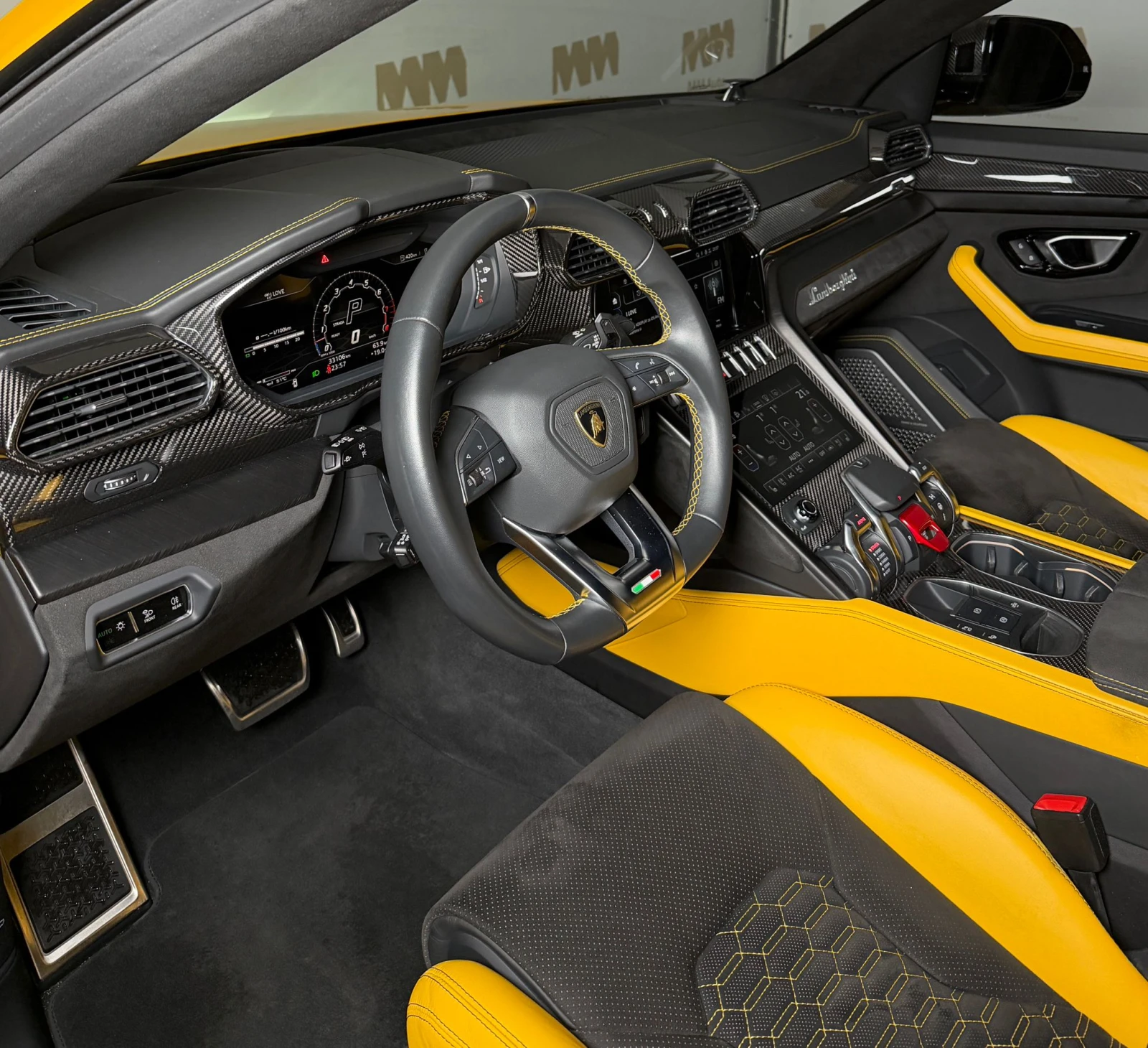 Lamborghini Urus Carbon In&Out* HuD* B&O* Pano* PPF* PearlCapsule - изображение 6