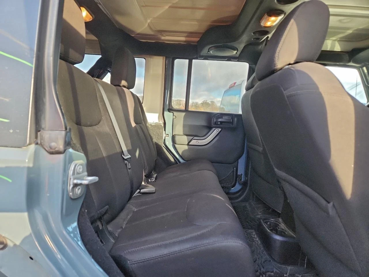 Jeep Wrangler UNLIMITED SPORT | Mobile.bg � ����������� 10