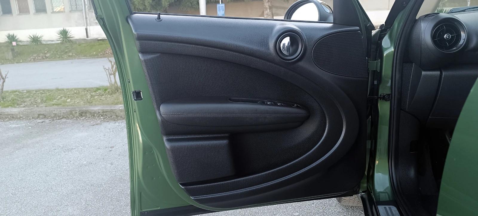 Mini Countryman 1.6D Ccooper D, снимка 12 - Автомобили и джипове - 53836184