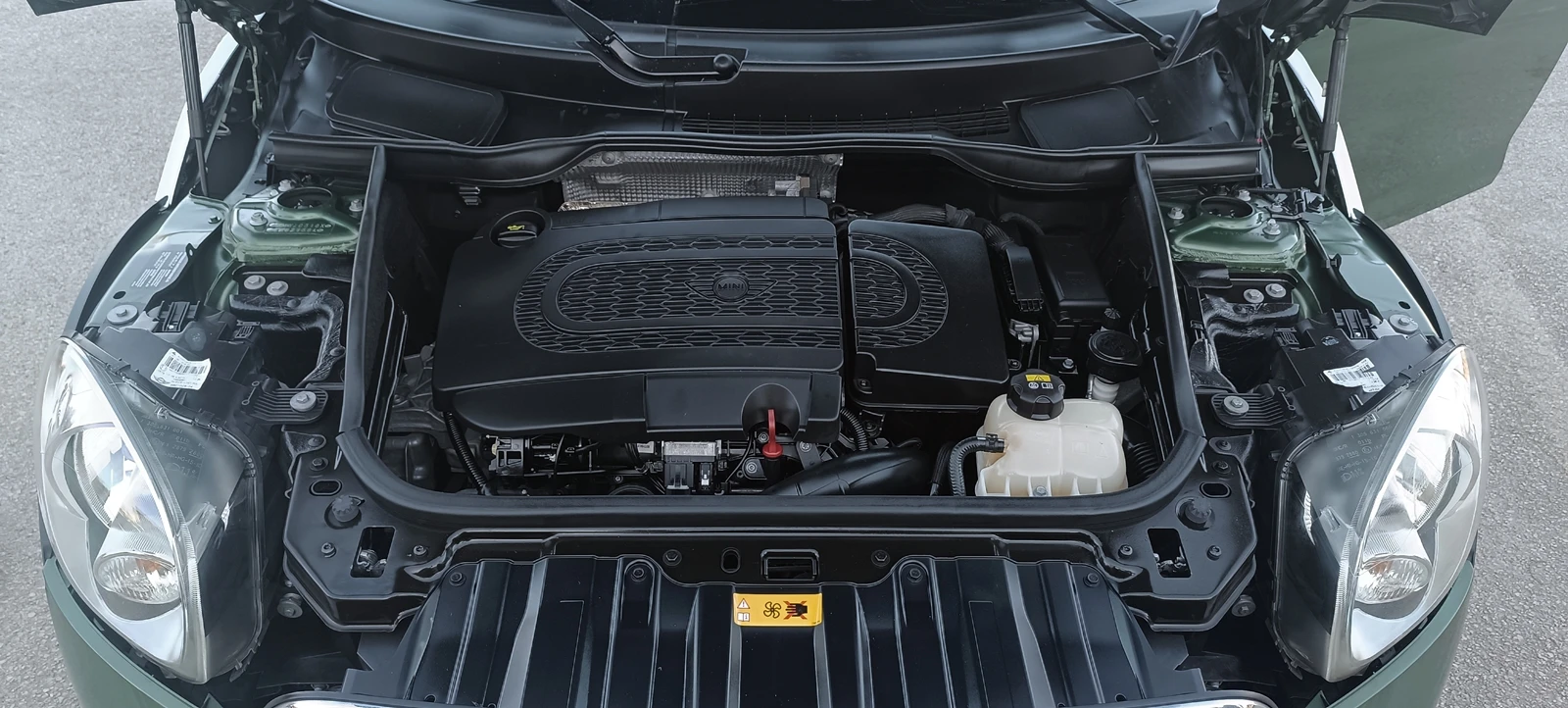 Mini Countryman 1.6D Ccooper D, снимка 15 - Автомобили и джипове - 53836184