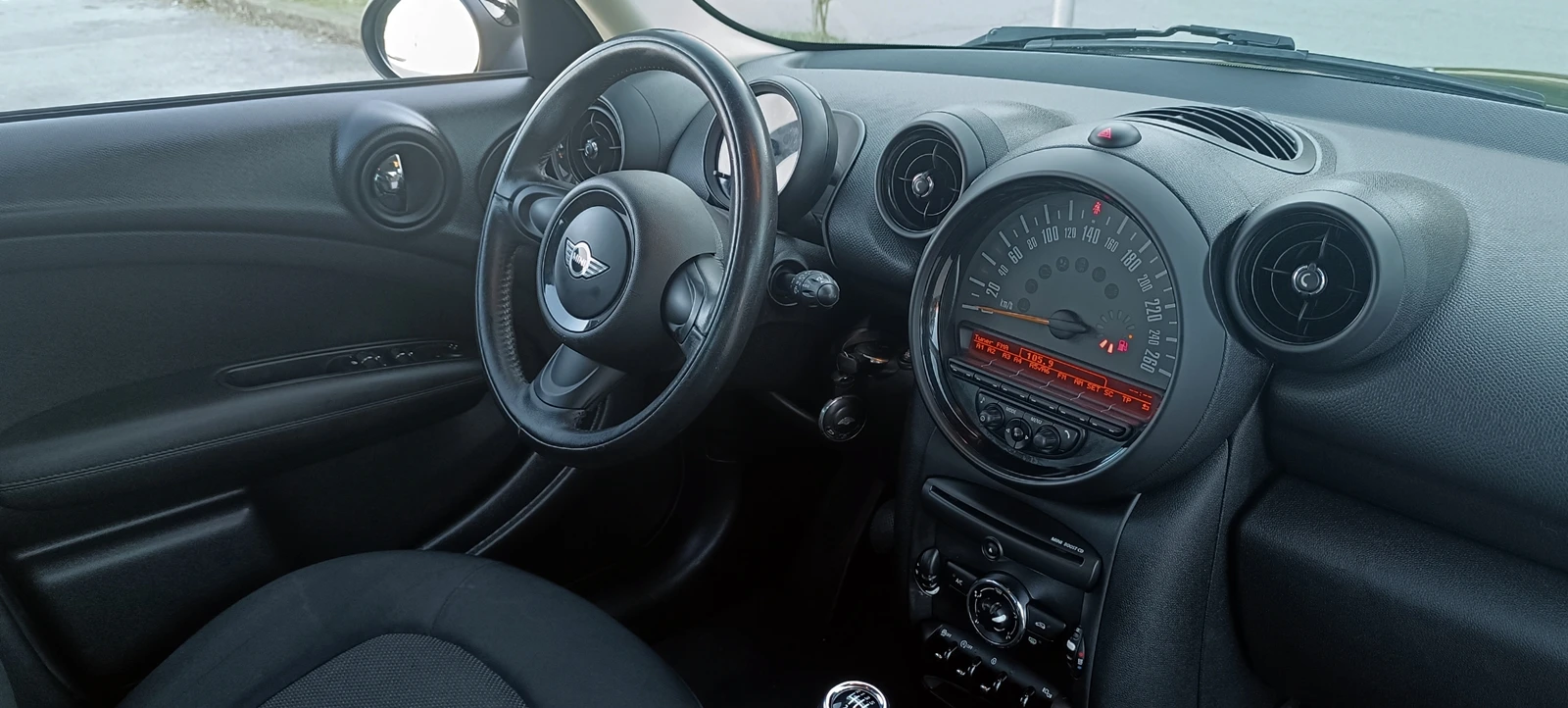 Mini Countryman 1.6D Ccooper D, снимка 11 - Автомобили и джипове - 53836184