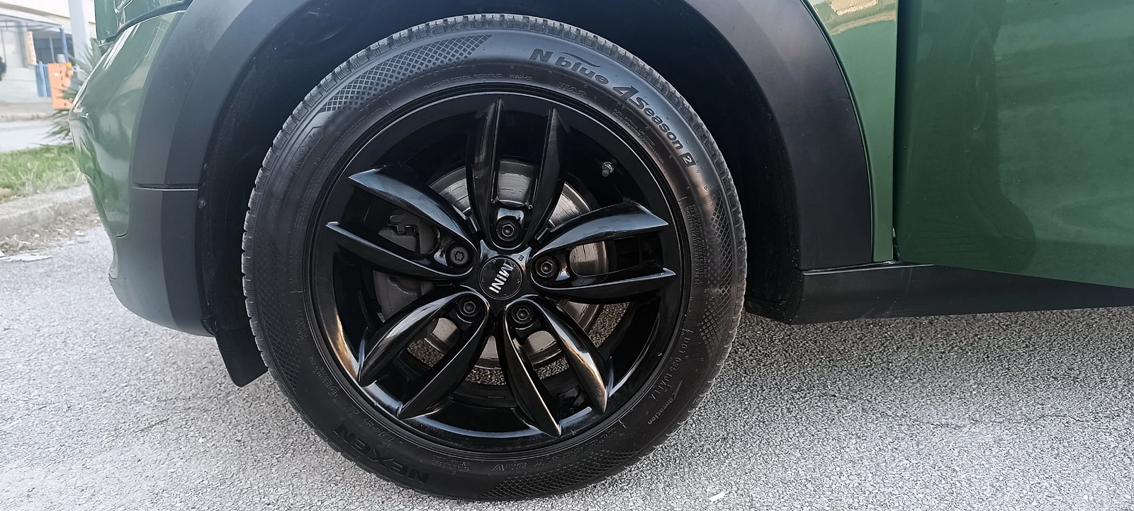 Mini Countryman 1.6D Ccooper D, снимка 16 - Автомобили и джипове - 53836184