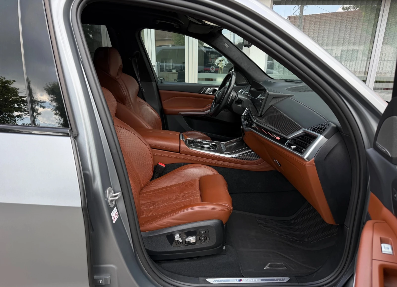 BMW X7 xDrive M-Sport, снимка 8 - Автомобили и джипове - 54848554
