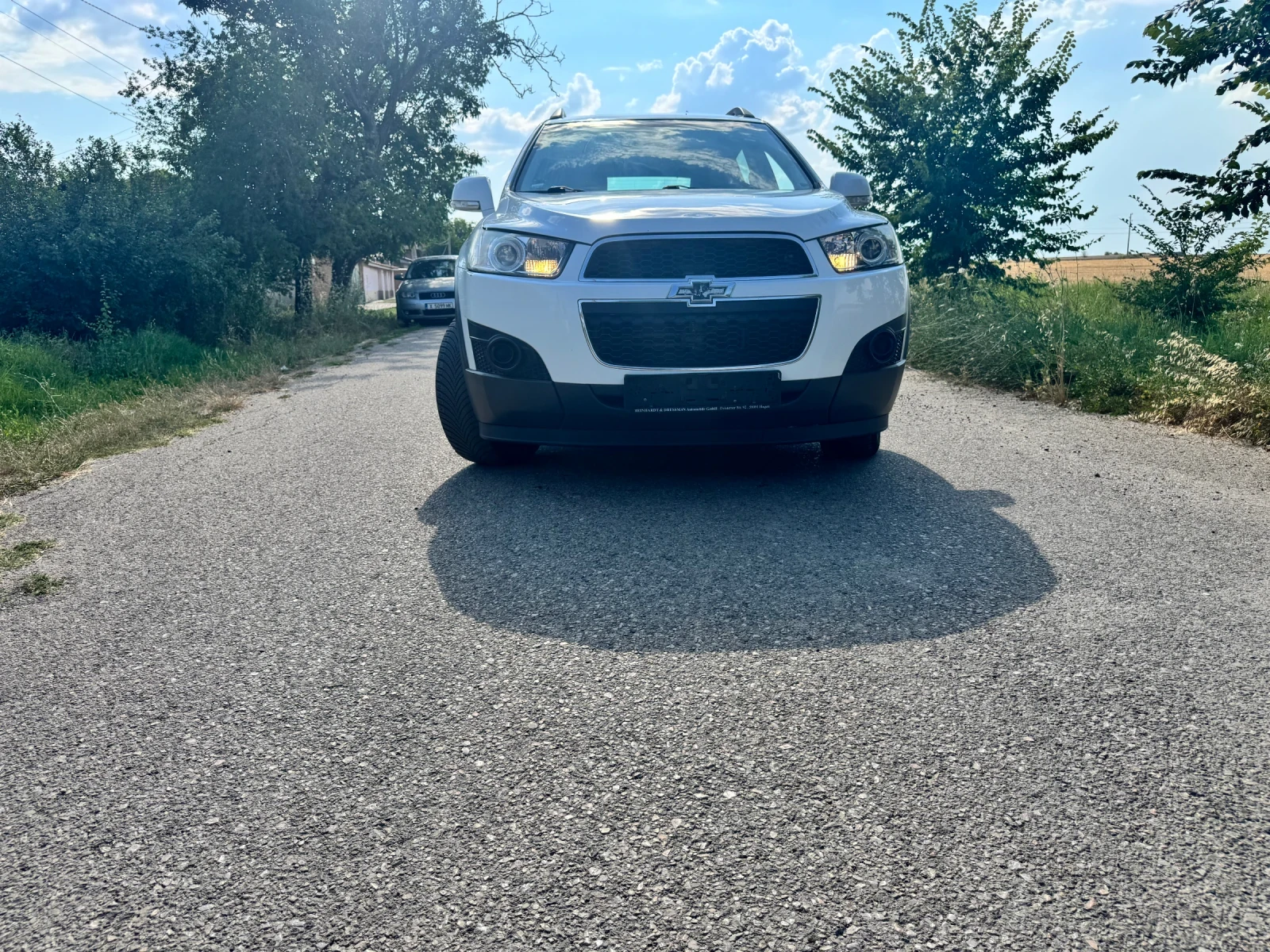 Chevrolet Captiva 2.4 Газ Бензин Бяла Перла топ състояние , снимка 2 - Автомобили и джипове - 55123102